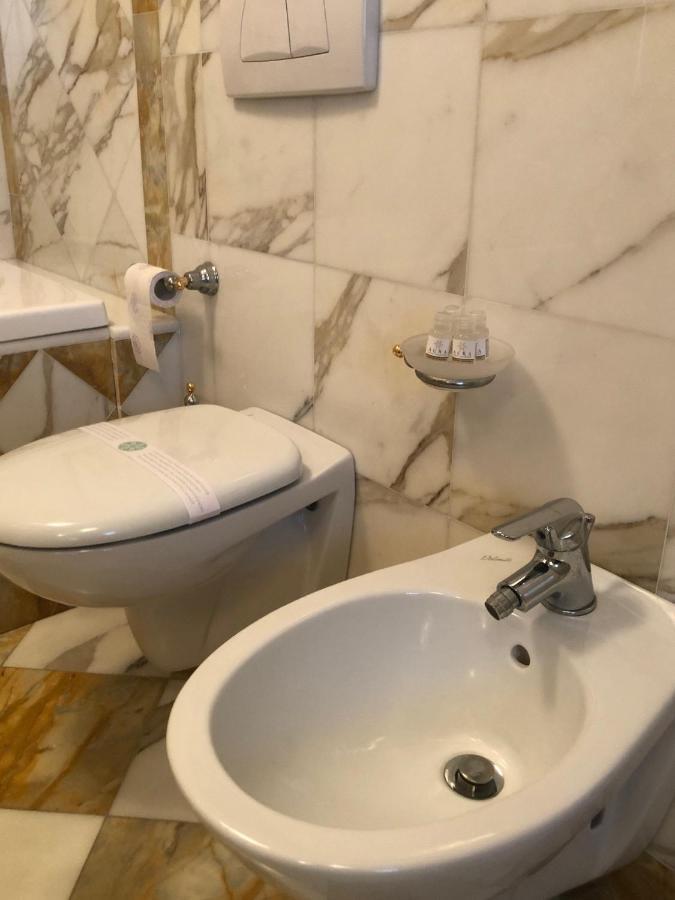 Suite Romantic Vista Lago Stresa Bagian luar foto