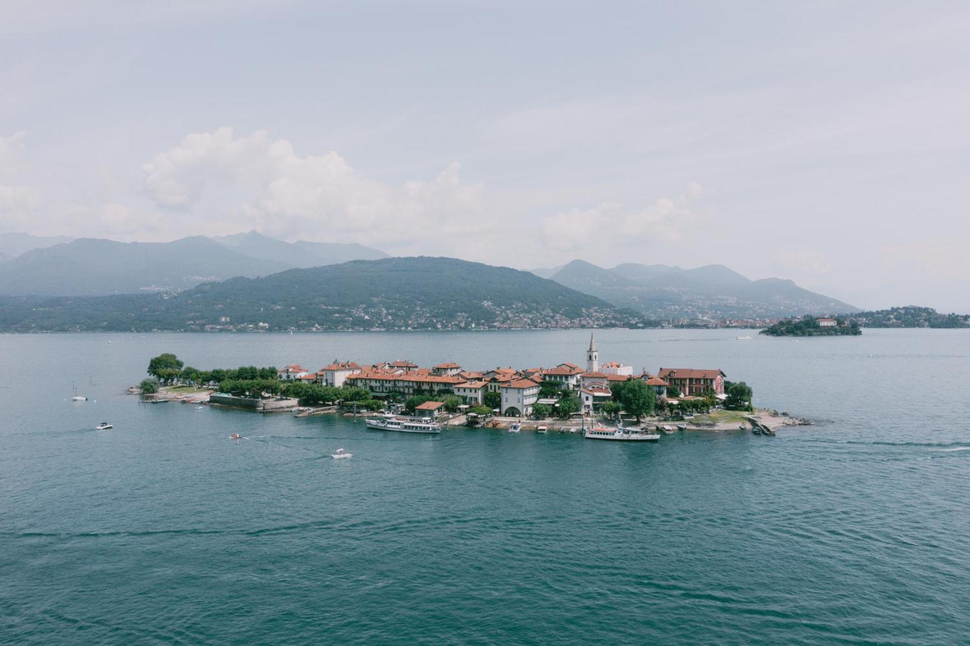 Suite Romantic Vista Lago Stresa Bagian luar foto